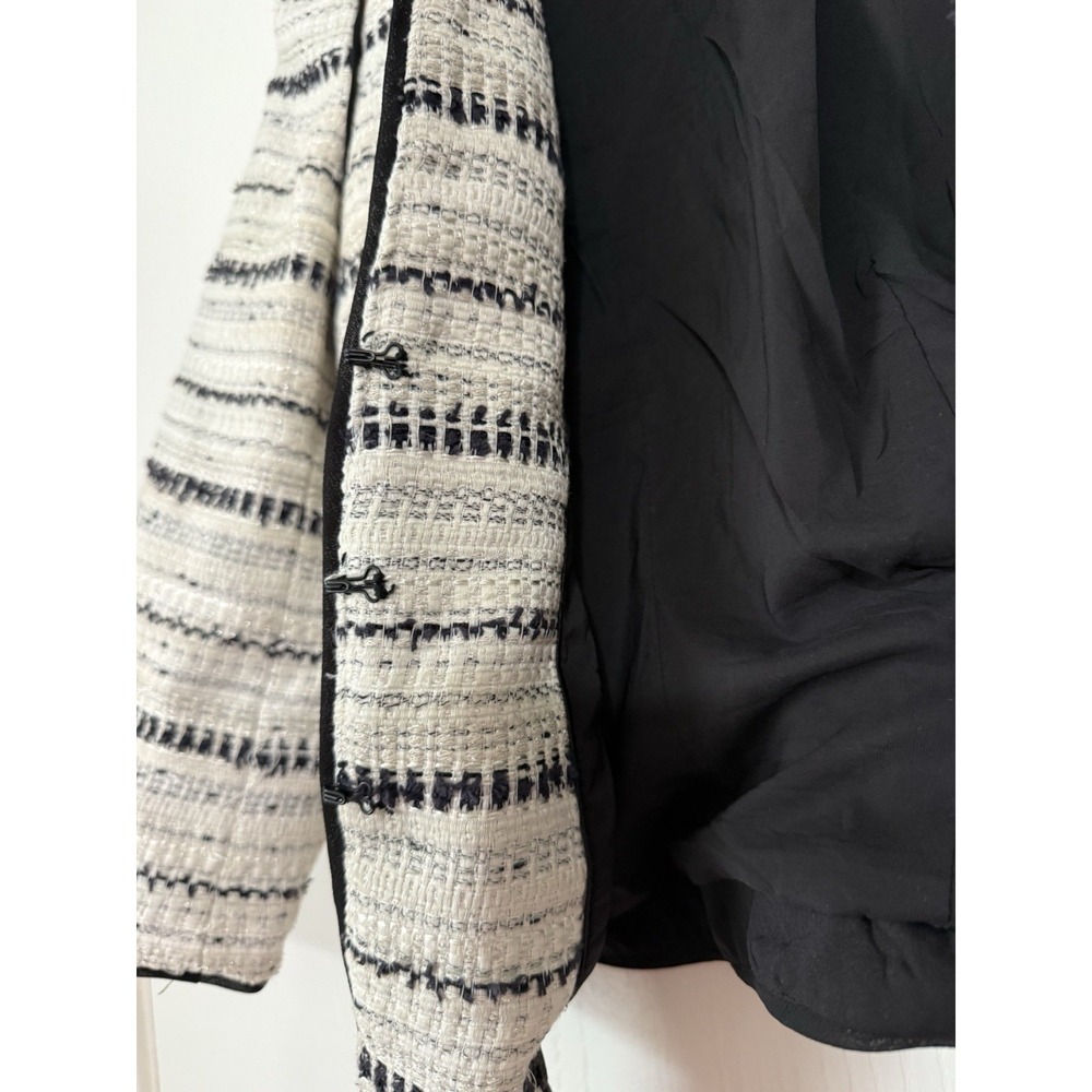 White House Black Market Women's Size 00 Tweed Short White And Black Blazer - Picture 3 of 6